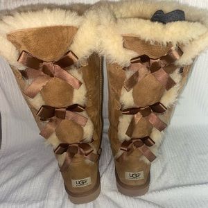 Ugg classic tall bailey bow